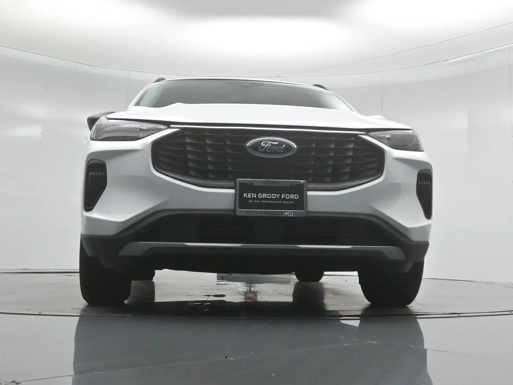 Certified Used 2025 White Ford Active image 43