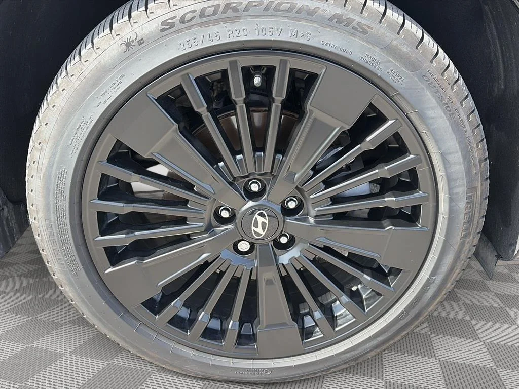 Used 2025 SILVER Hyundai Calligraphy image 15