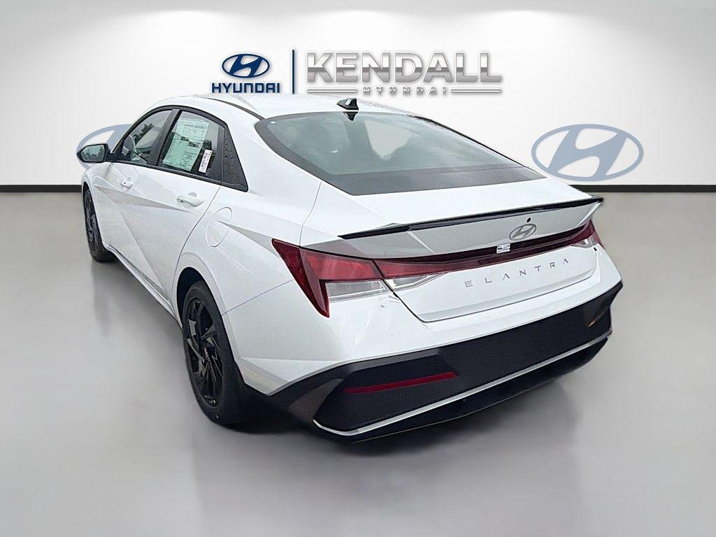 New 2026 Serenity White Hyundai SEL Sport image 4