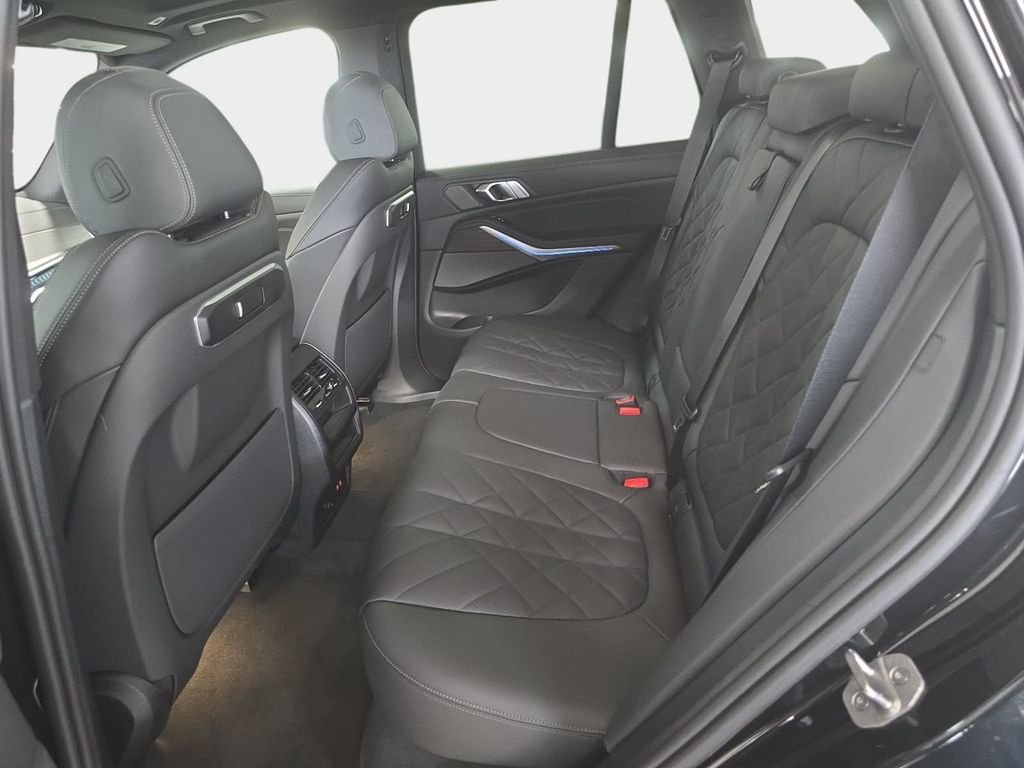 New 2026 Black Sapphire Metallic BMW xDrive50e image 18