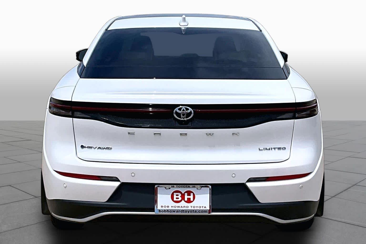 Certified Used 2024 Oxygen White Toyota Limited image 5