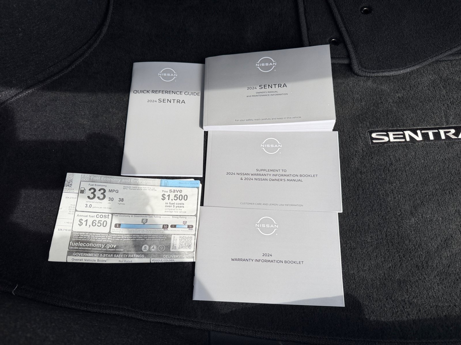Used 2024 Aspen White Tricoat/Super Black Nissan SR image 38