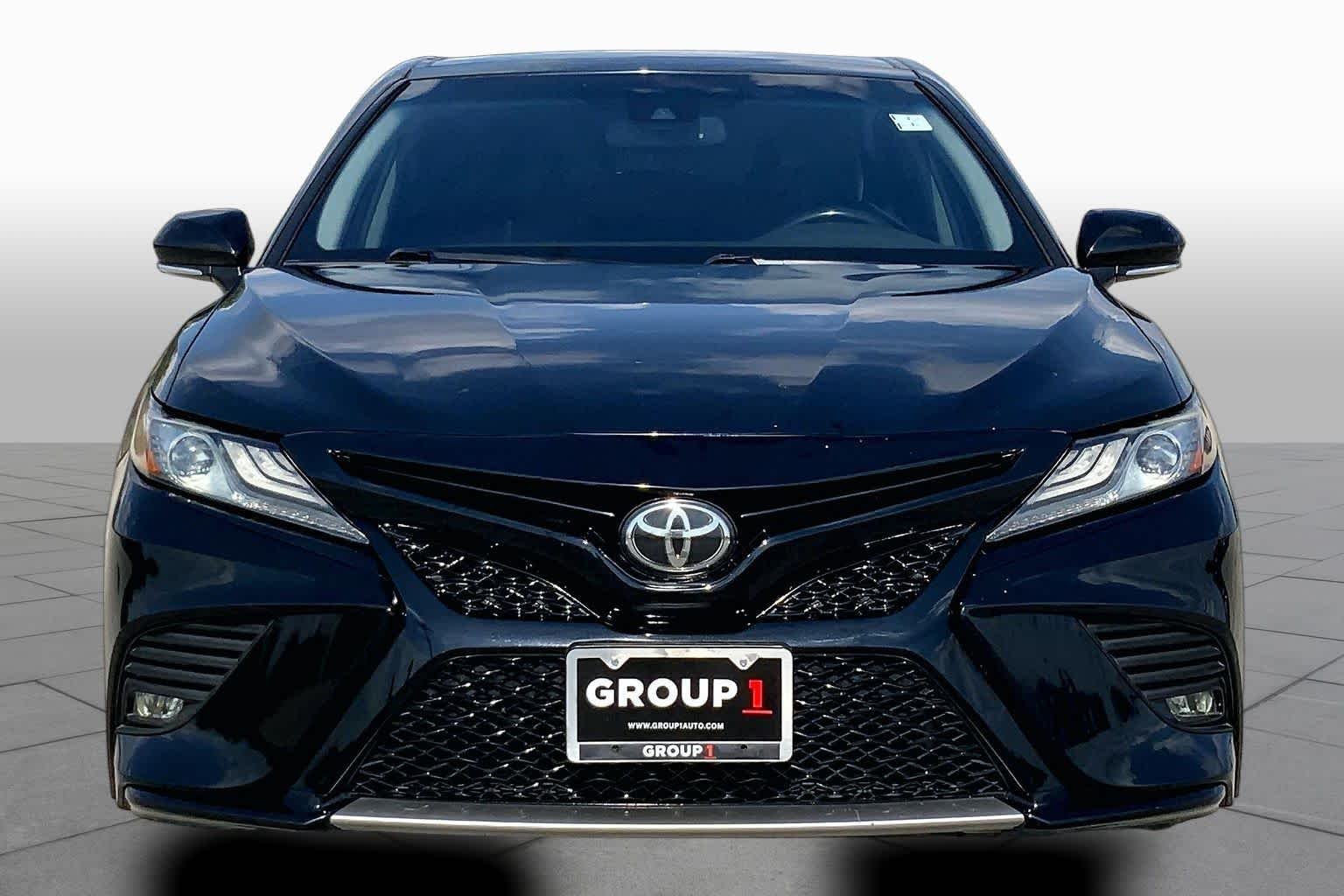 Used 2019 Midnight Black Metallic Toyota XSE image 4