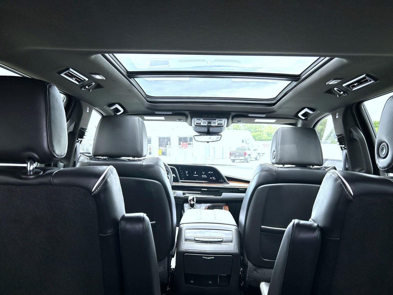 Used 2021 White Cadillac Premium Luxury image 24