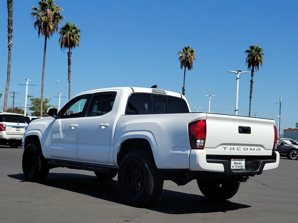 2020 Toyota Tacoma SR - Photo 2