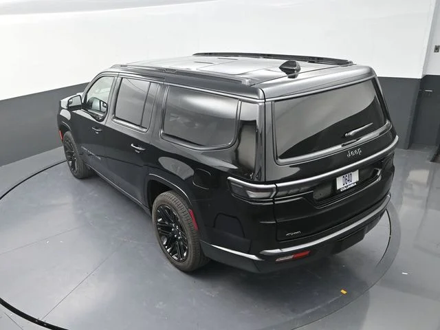 New 2026 High Gloss Black Exterior Paint Jeep Limited Reserve image 15