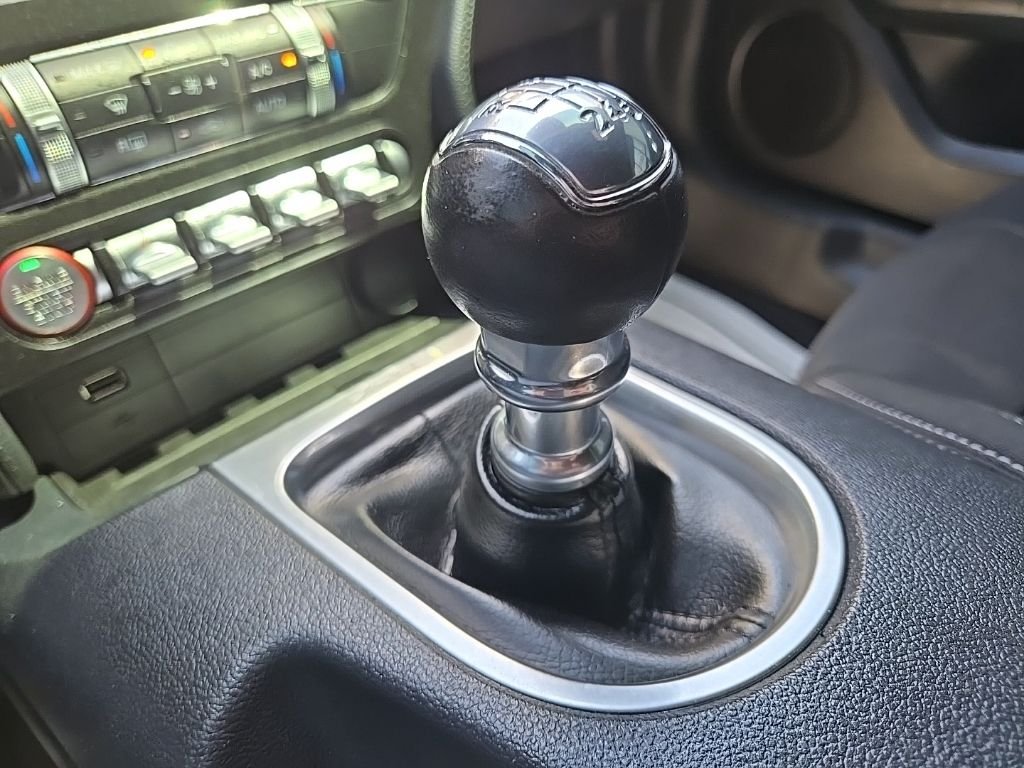 Used 2022 Gray Ford GT image 41