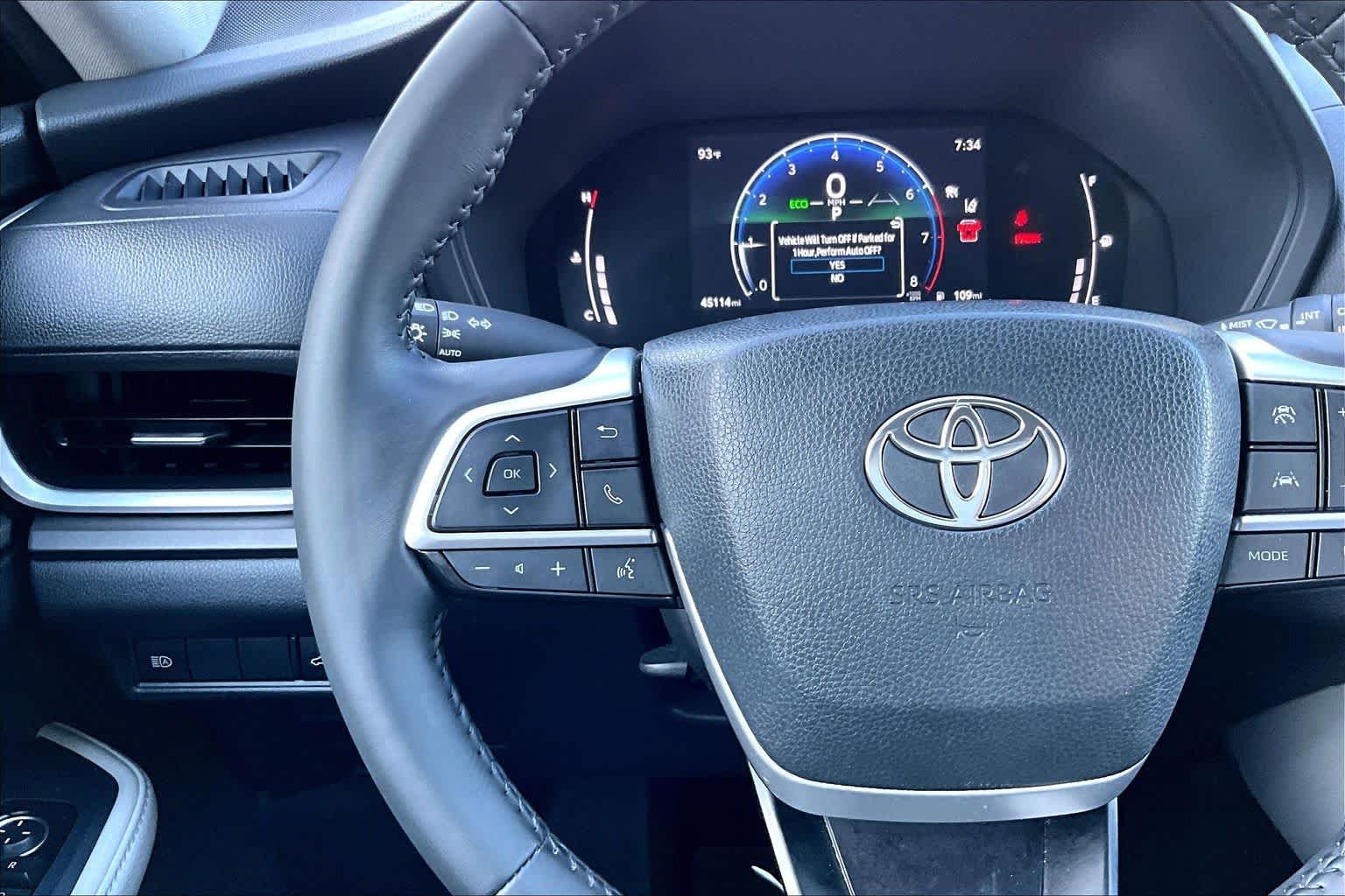 Used 2024 Wind Chill Pearl Toyota XLE image 23