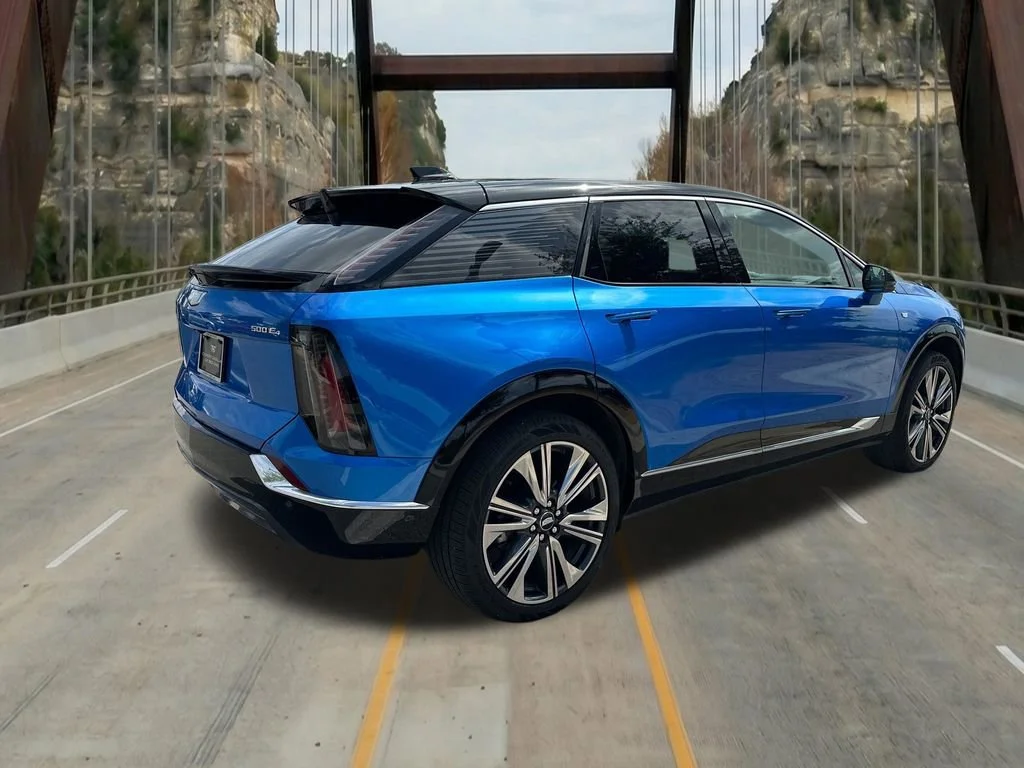 2025 Cadillac OPTIQ Luxury 2 - Photo 9