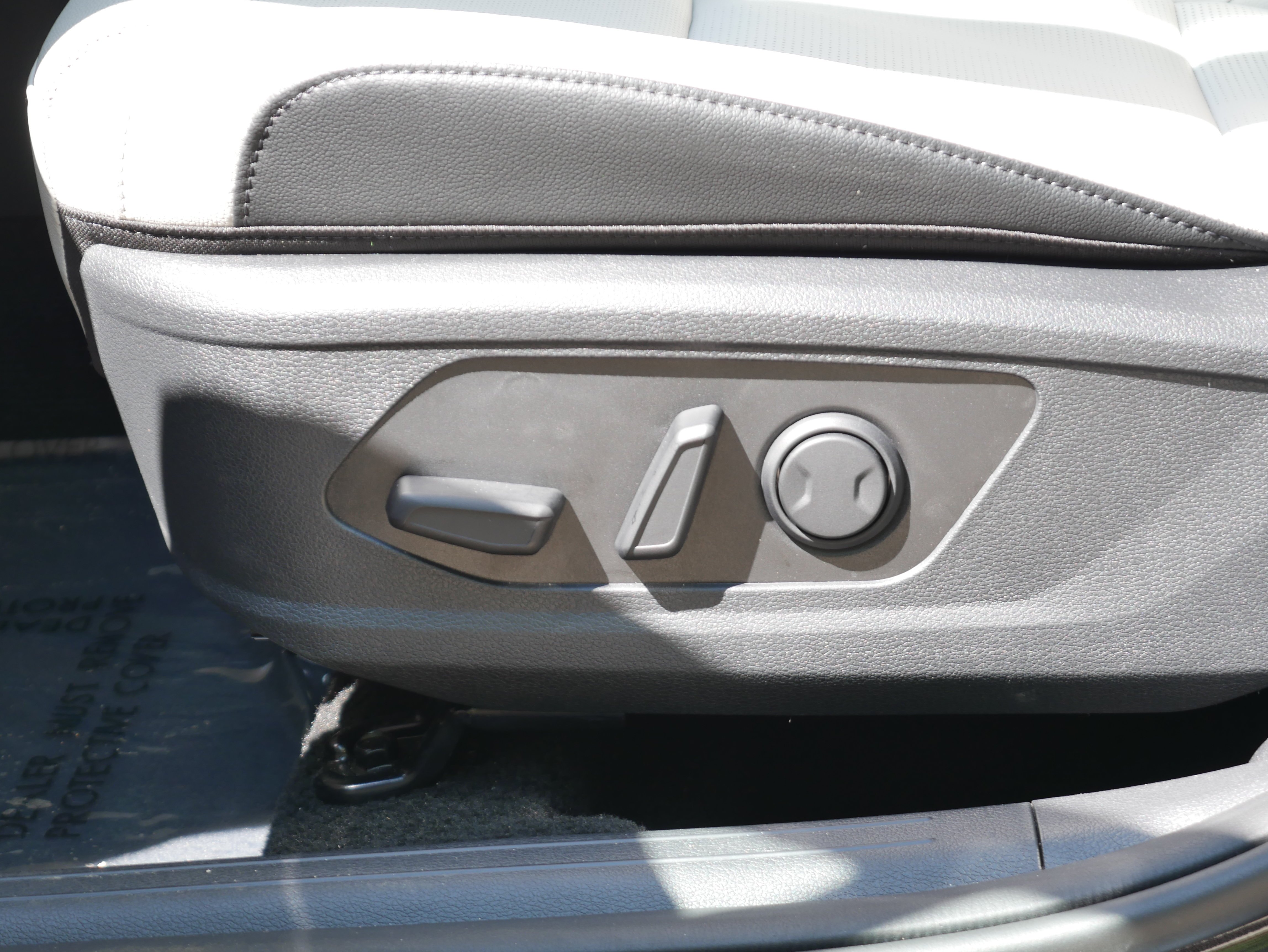 Used 2026 Panthera Metal Gray Kia EX image 13