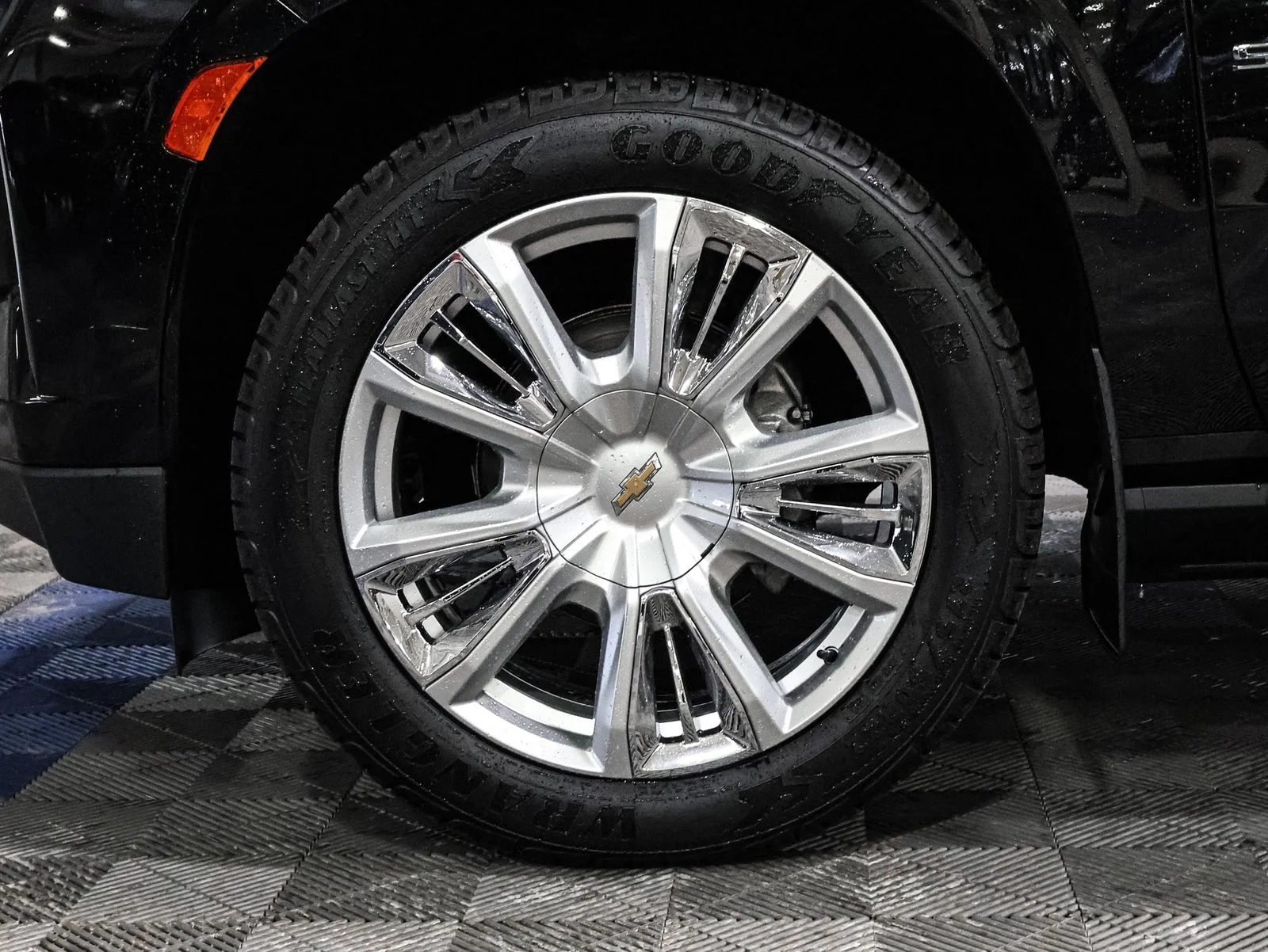 Certified Used 2022 Black Chevrolet High Country image 20