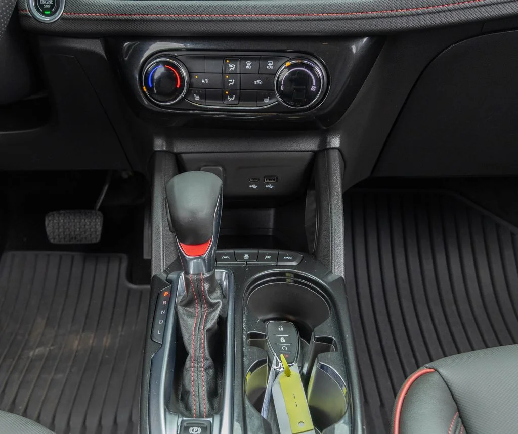 Used 2025 Gray Chevrolet RS image 25