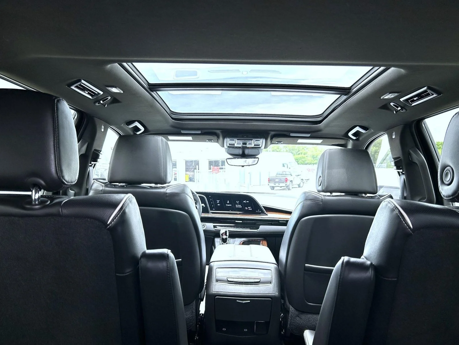 Used 2021 White Cadillac Premium Luxury image 24