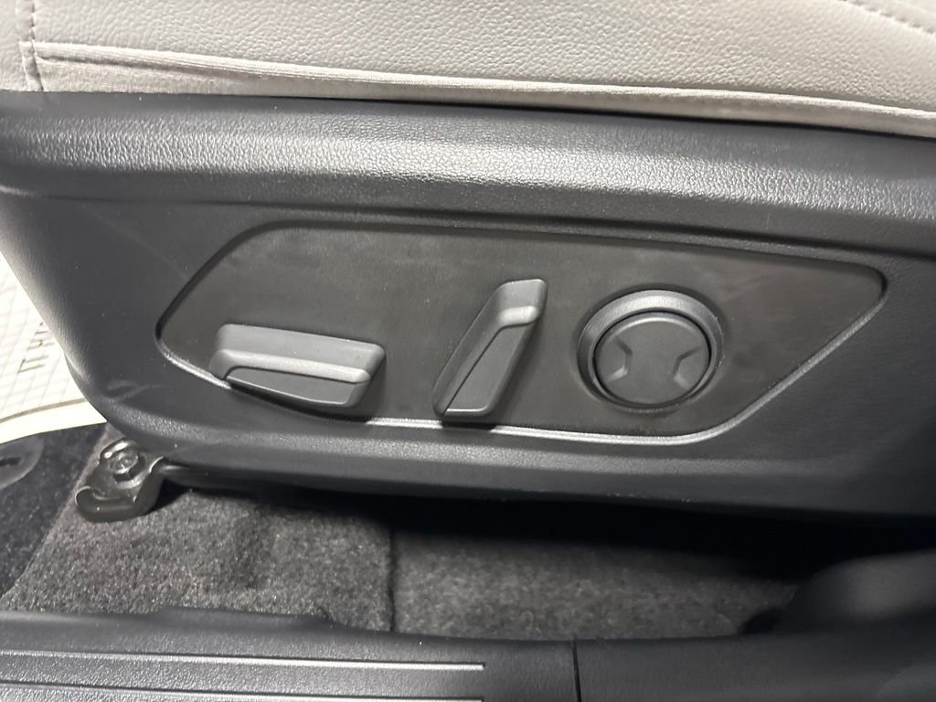 2025 Hyundai Santa Cruz SEL - Photo 13