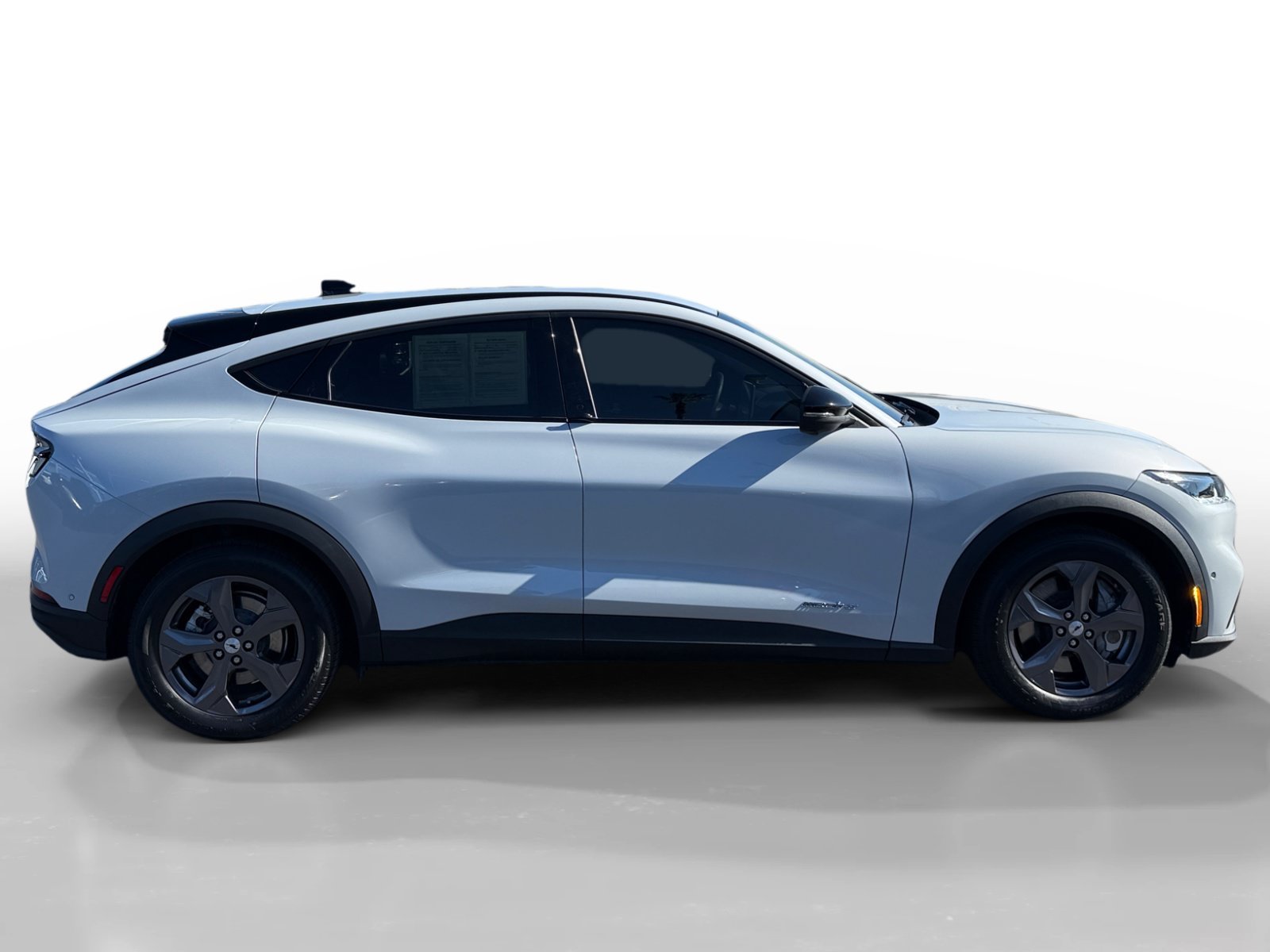 Used 2023 White Metallic Ford Select image 6