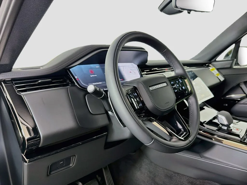 New 2027 Carpathian Grey Land Rover Dynamic SE image 9