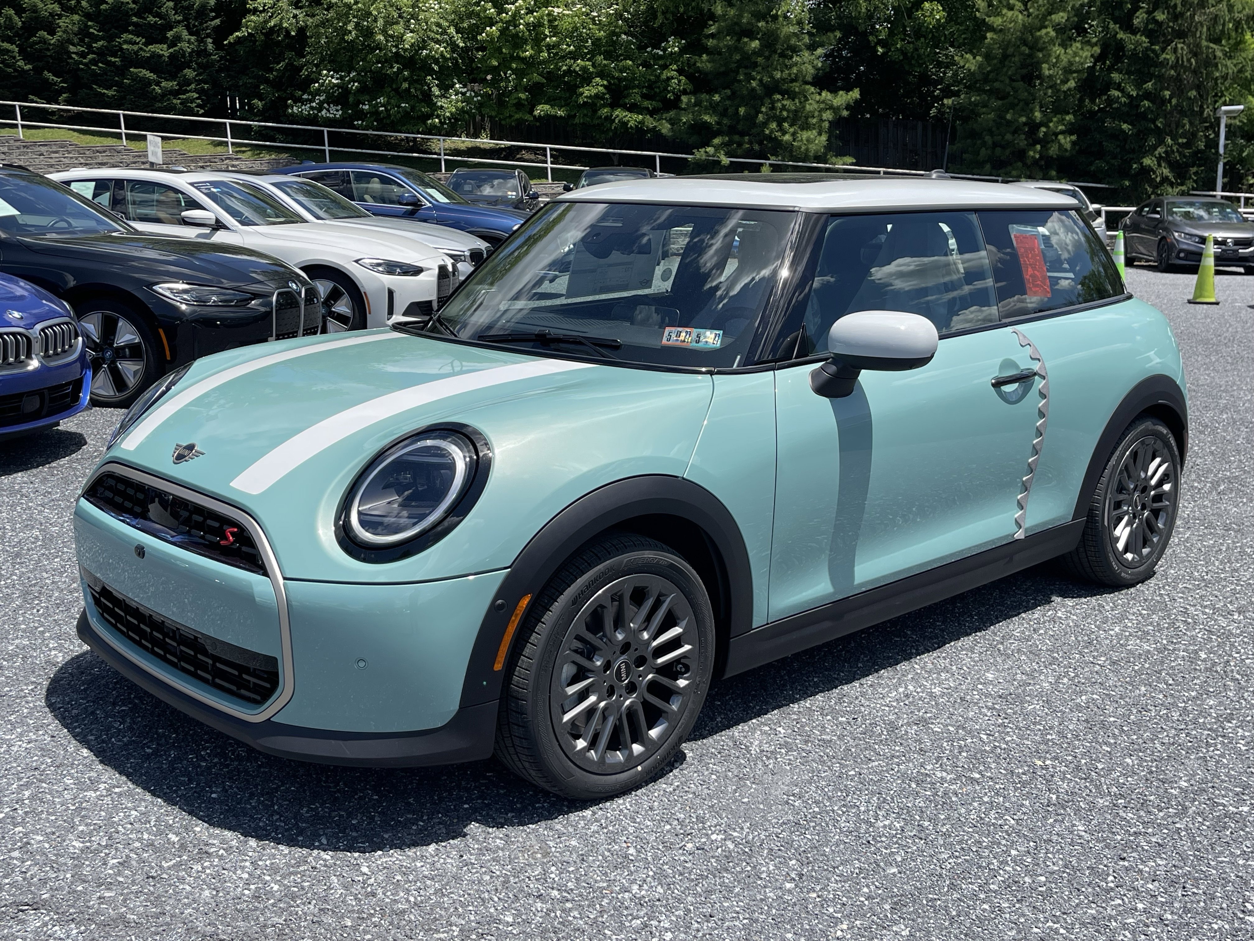 2026 MINI Hardtop Cooper S's photo