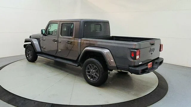 New 2026 Granite Crystal Metallic Clear-Coat Exterior Paint Jeep Sport S image 7