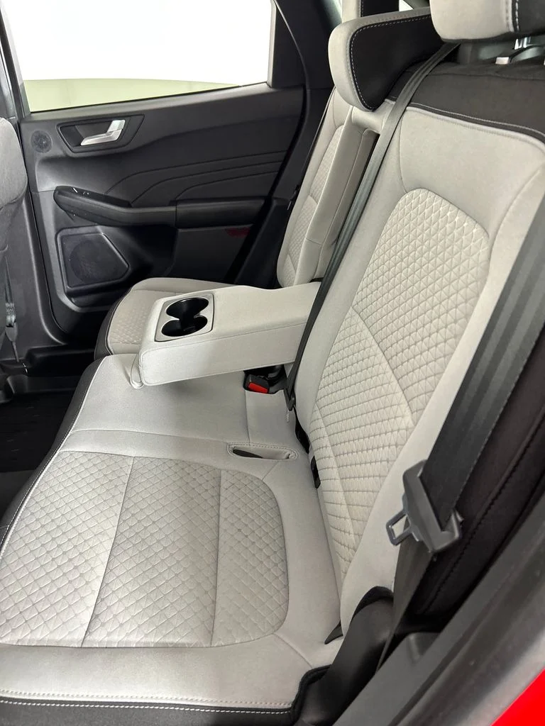 Used 2024 Red Ford Active image 16