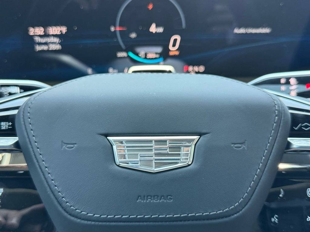 2025 Cadillac LYRIQ Luxury 3 - Photo 24