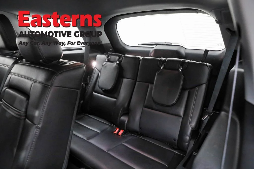 Used 2024 Silver Ford Limited image 26