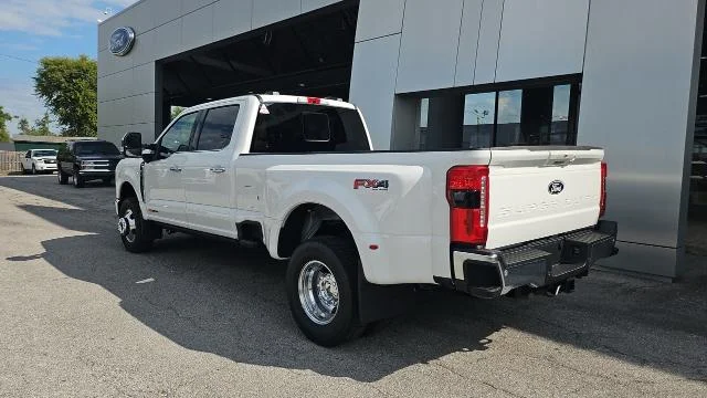 New 2027 Star White Metallic Tri-Coat Ford Lariat 4WD image 27