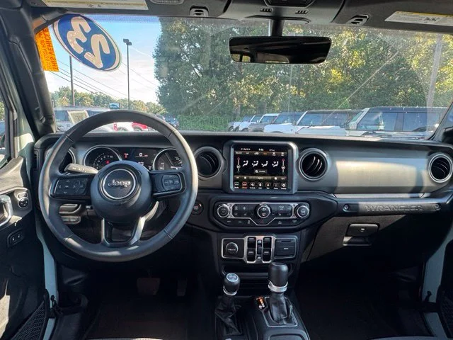 Used 2023  Jeep Willys 4xe image 14