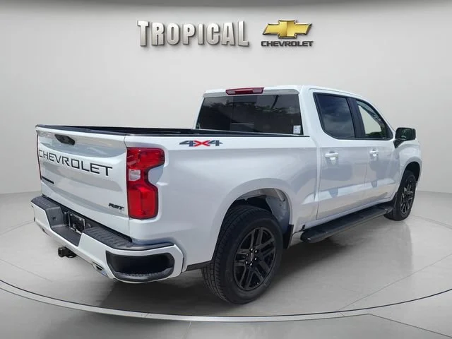 New 2026 Summit White Chevrolet RST image 5