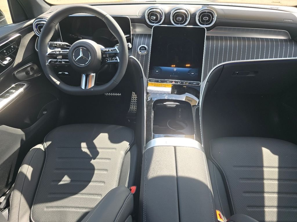 New 2026 MANUFAKTUR Moonlight White Metallic Mercedes-Benz GLC 300 image 23