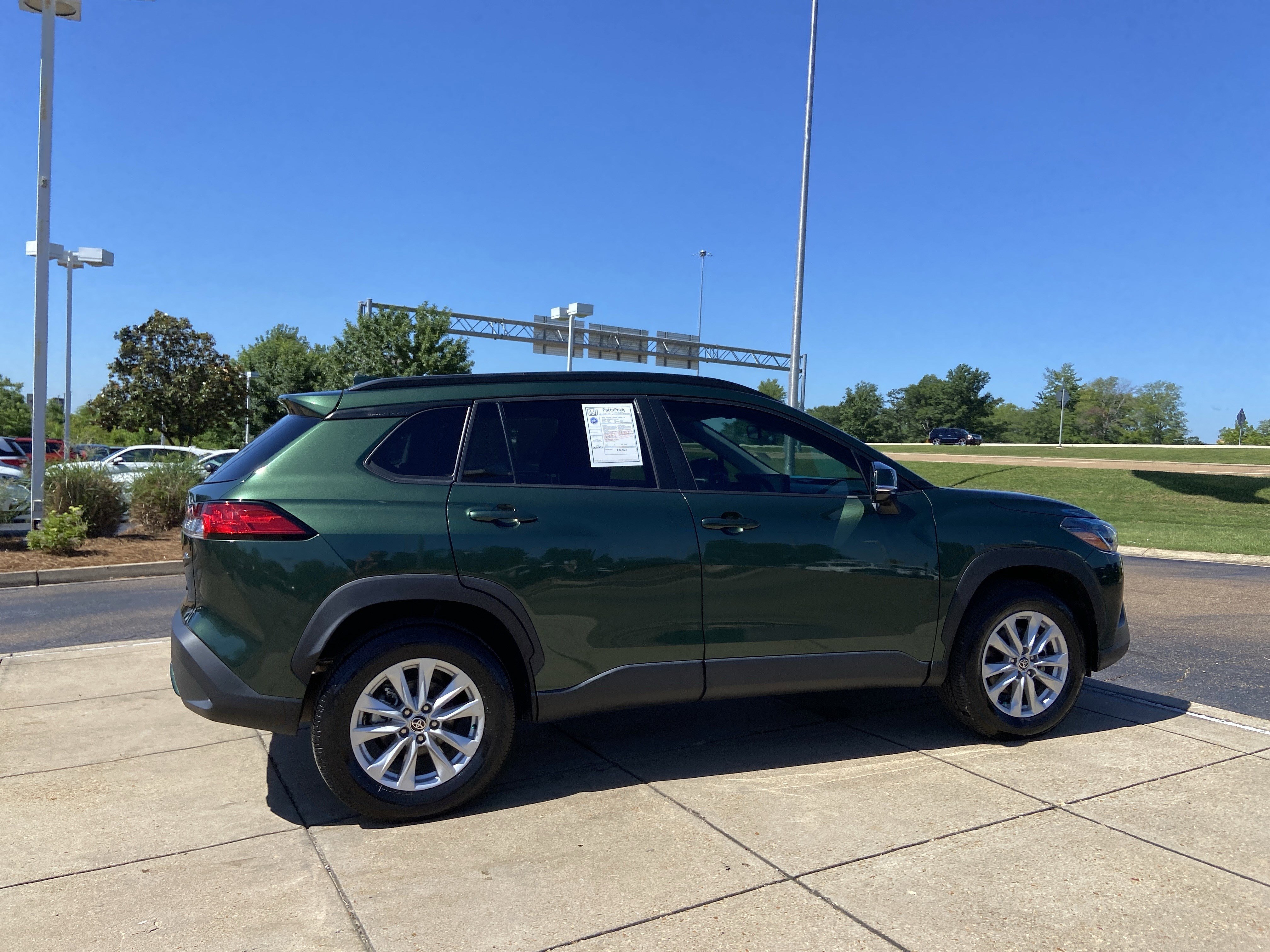 Used 2022 Cypress Toyota LE image 14
