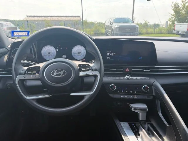 Used 2024 Blue Hyundai SEL image 12