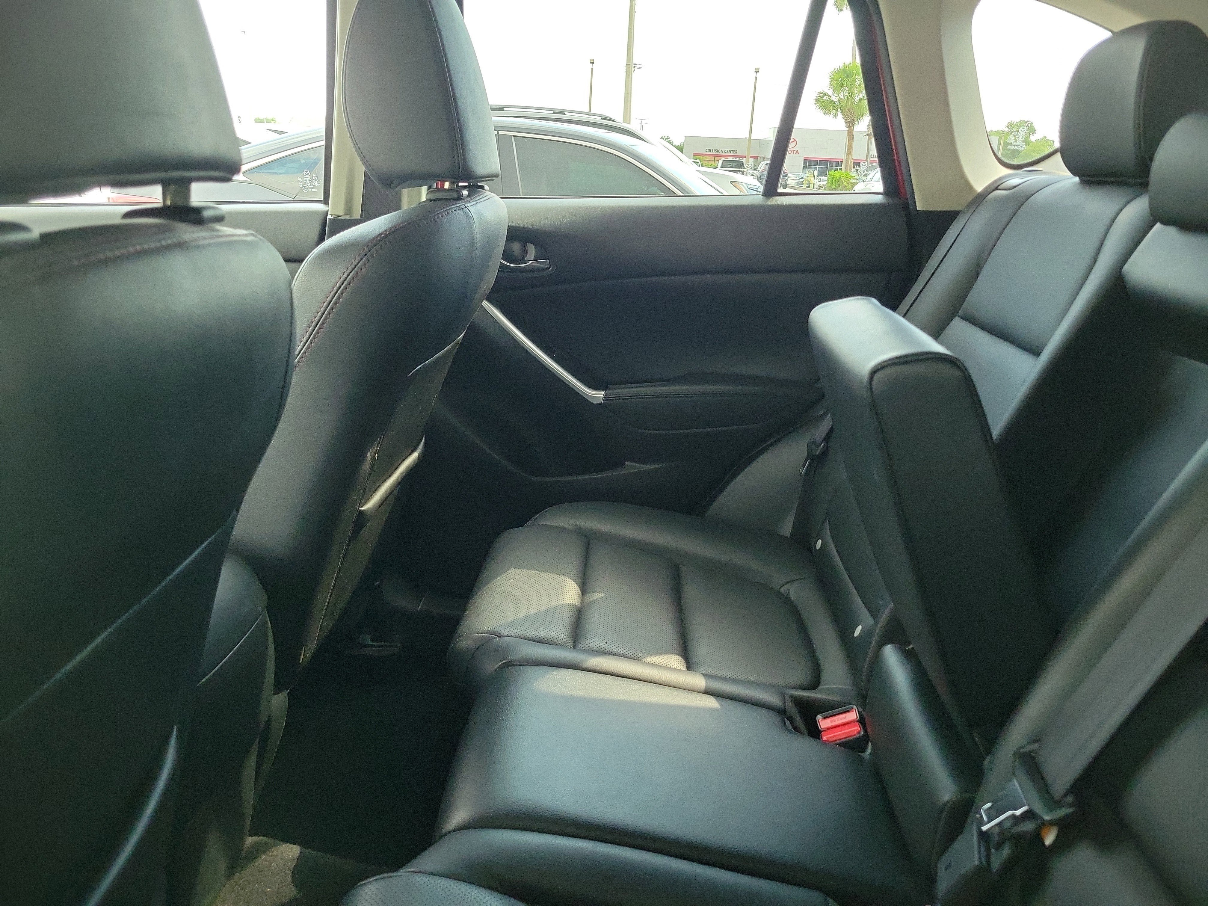Used 2016 Soul Red Metallic Mazda Grand Touring image 6