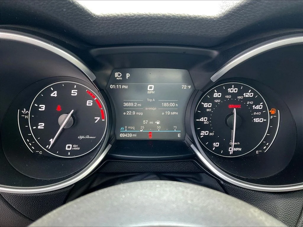Used 2022 Alfa Rosso Alfa Romeo Ti image 13