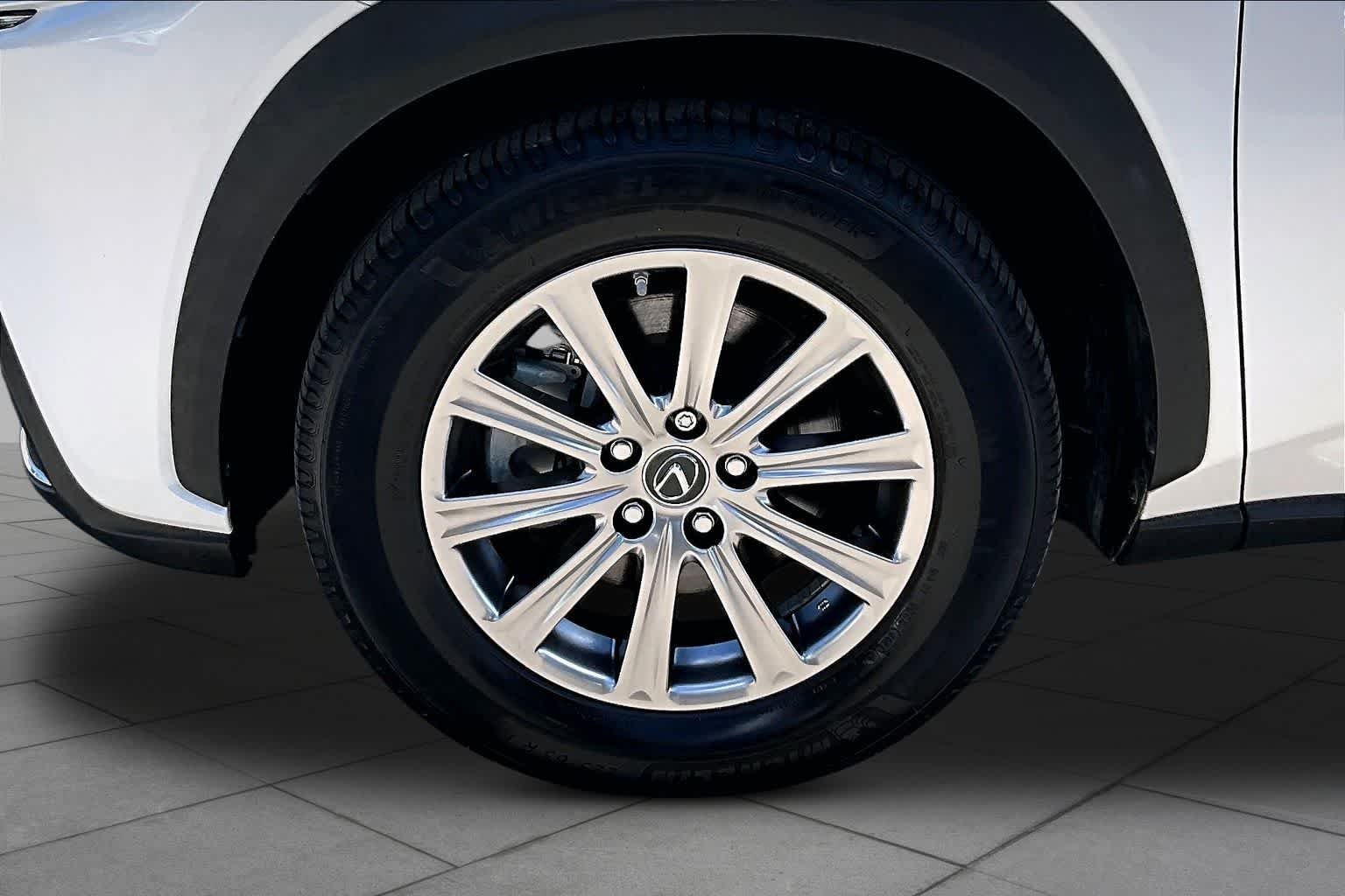 Used 2020 Eminent White Pearl Lexus  image 11