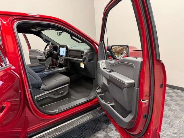 New 2026 Ruby Red Metallic Tinted Clearcoat Ford XLT image 23