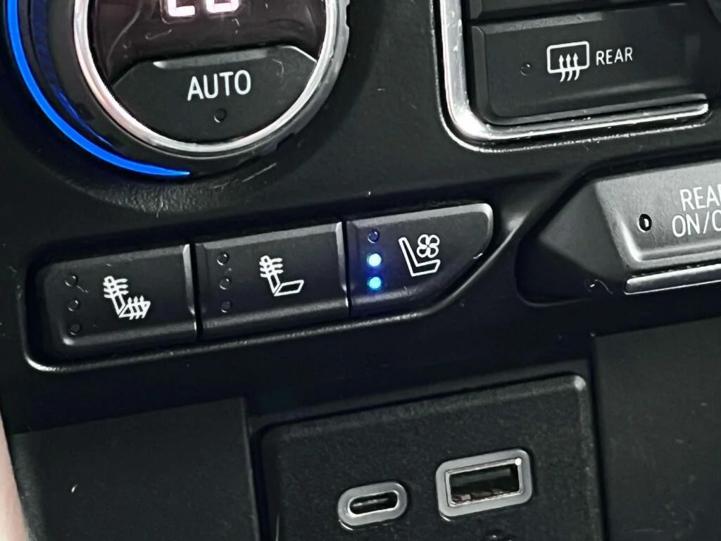 Used 2021 Cherry Red Tintcoat Chevrolet High Country image 32