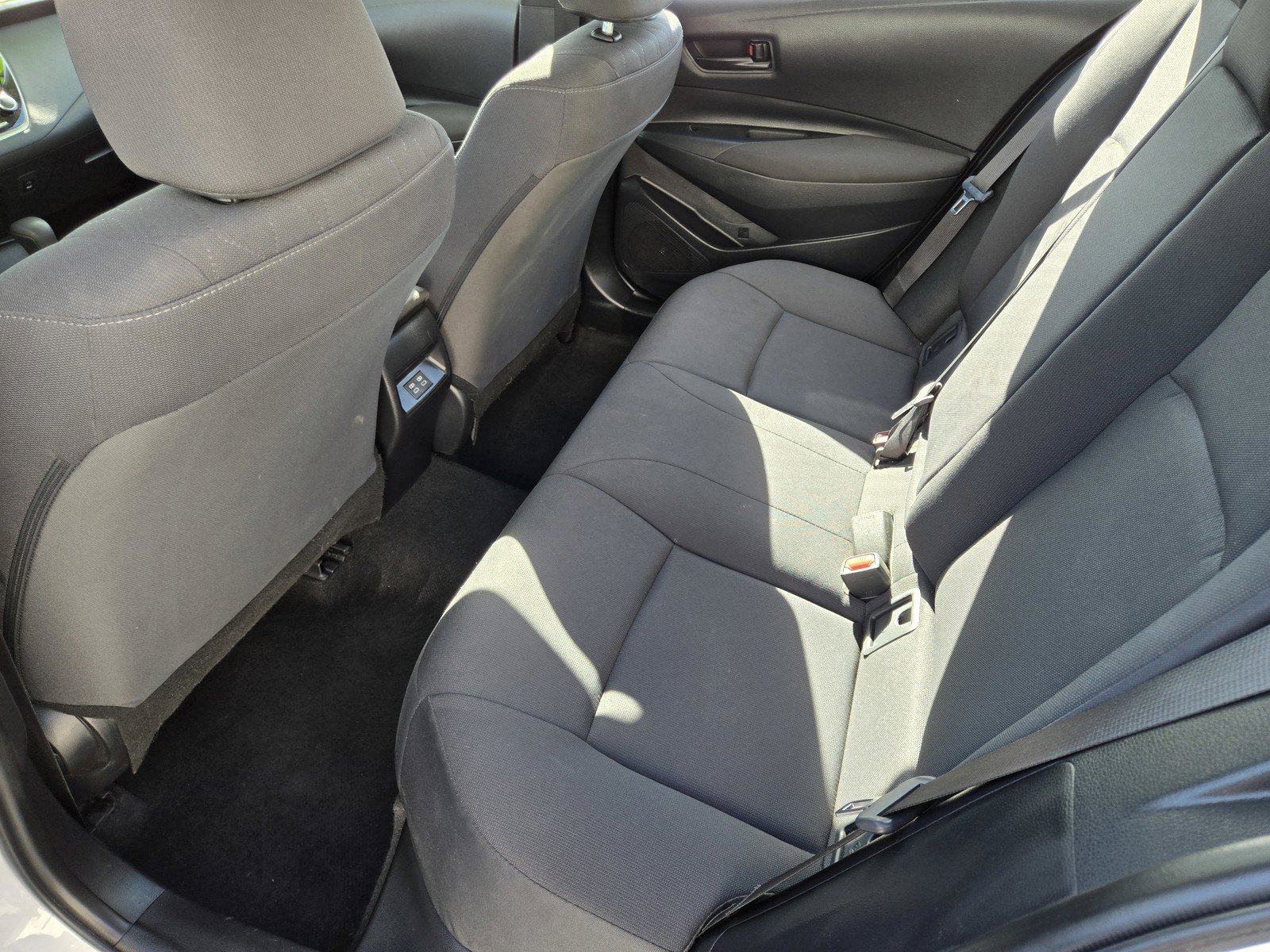 Used 2025 White Toyota LE image 12