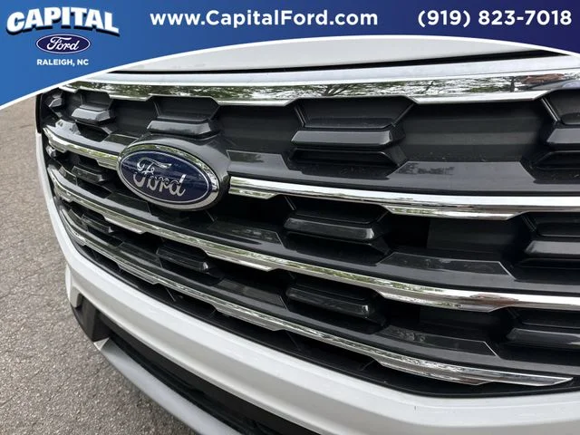 Used 2025 White Ford Active image 10