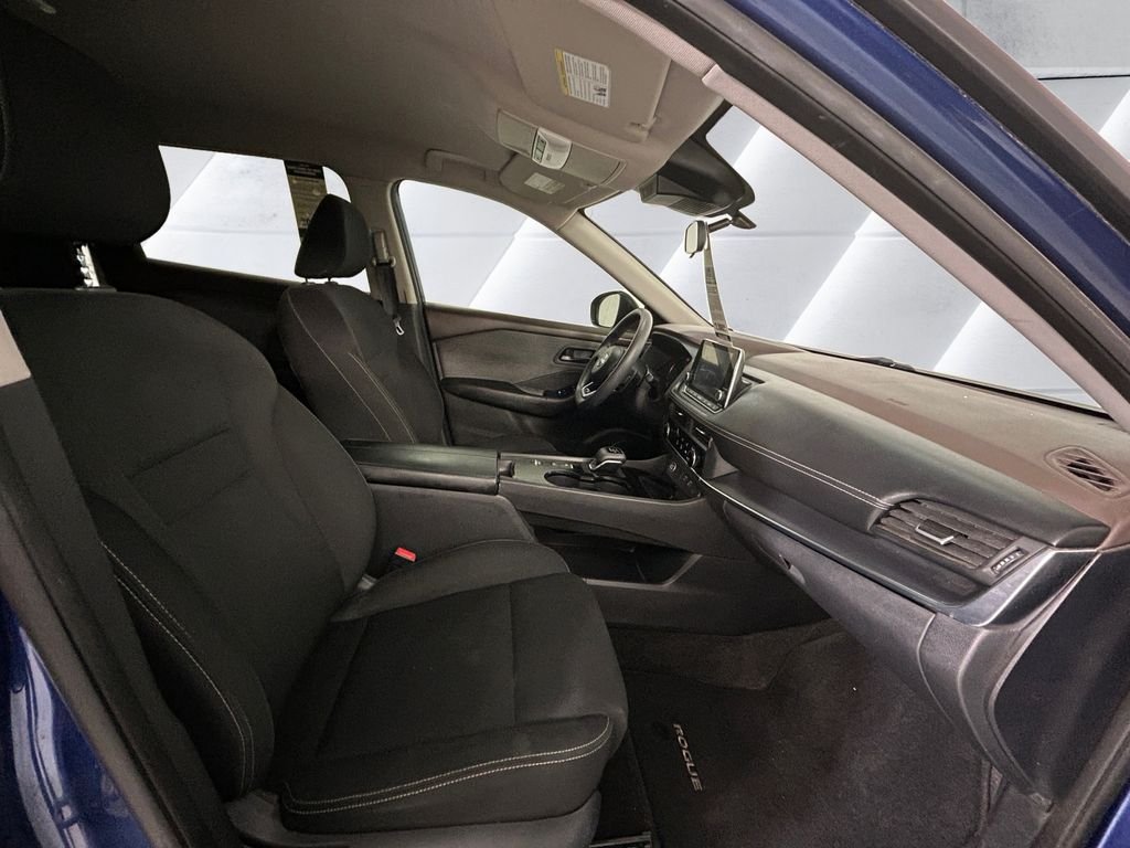 Used 2023 Blue Nissan S image 13
