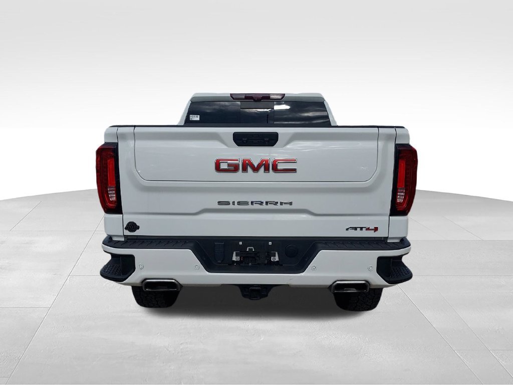 Used 2022 White GMC AT4 image 4