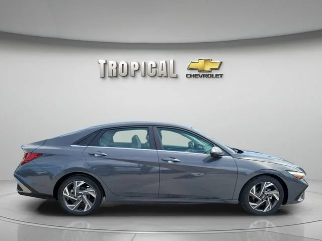 Used 2024 Gray Hyundai Limited image 6