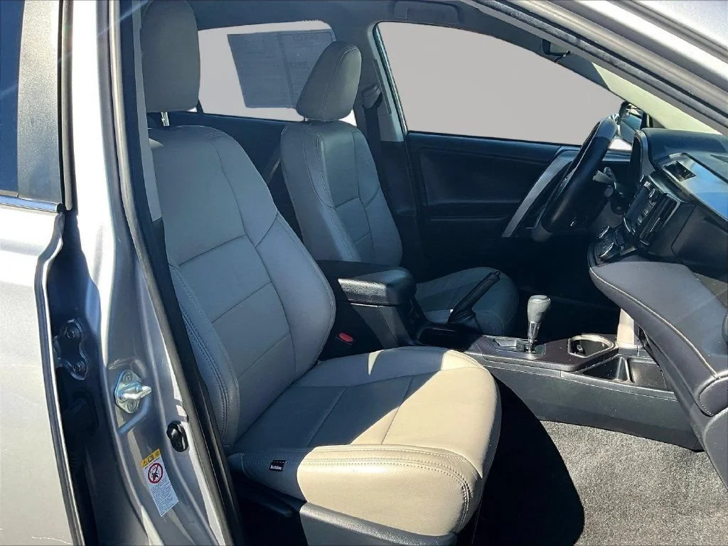 Used 2018 Silver Sky Metallic Toyota LE image 26
