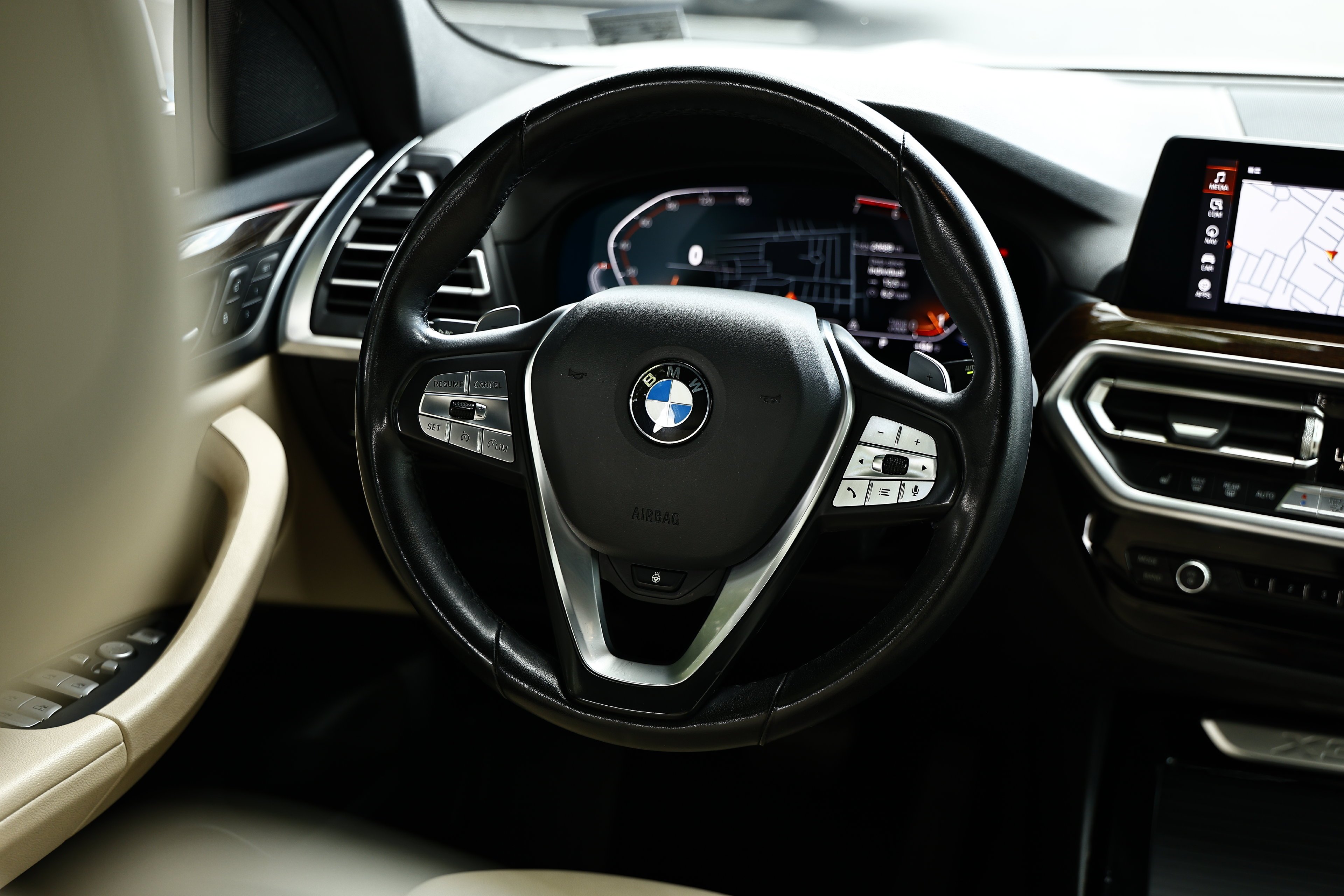 Used 2024 Alpine White BMW xDrive30i image 27