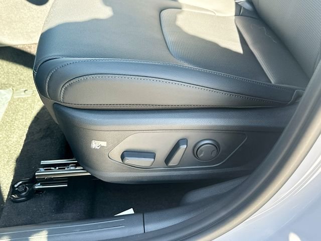 New 2026 Wolf Gray Kia EX image 18