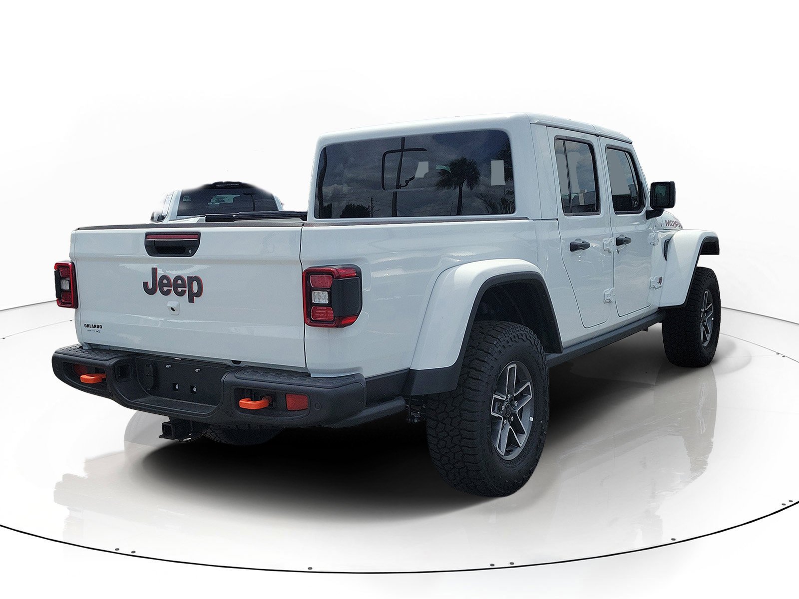 New 2026 Bright White Clear-Coat Exterior Paint Jeep Mojave X image 3