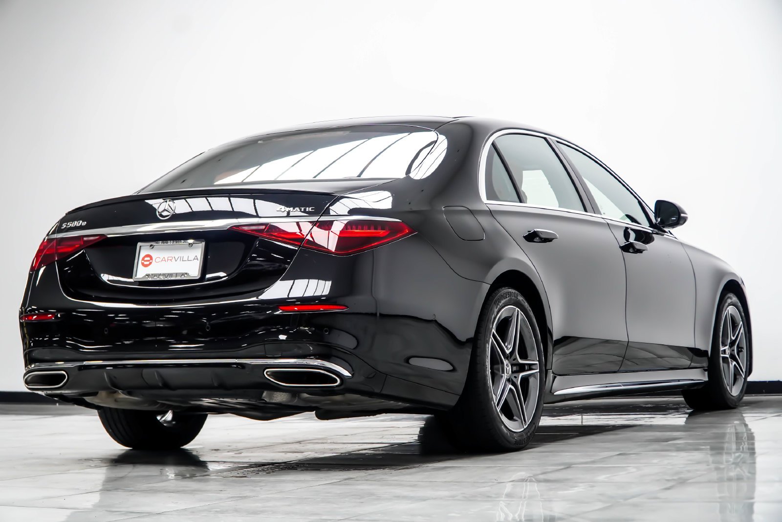 Used 2024 Black Mercedes-Benz S 580e image 16