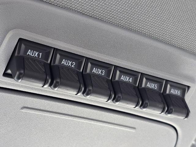 New 2024 Oxford White Ford F-550® XL image 7