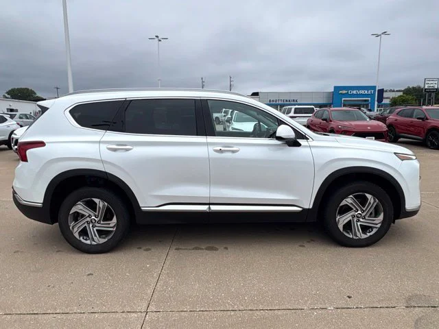 Used 2021 White Hyundai SEL image 2