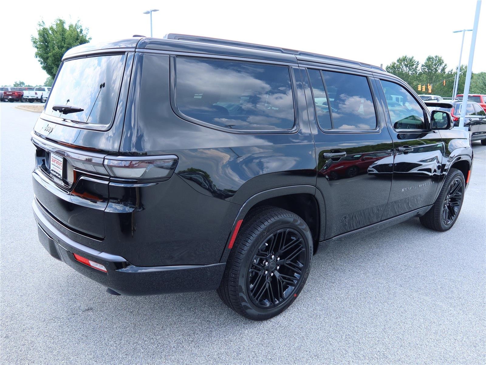 New 2026 High Gloss Black Exterior Paint Jeep Limited Reserve image 6