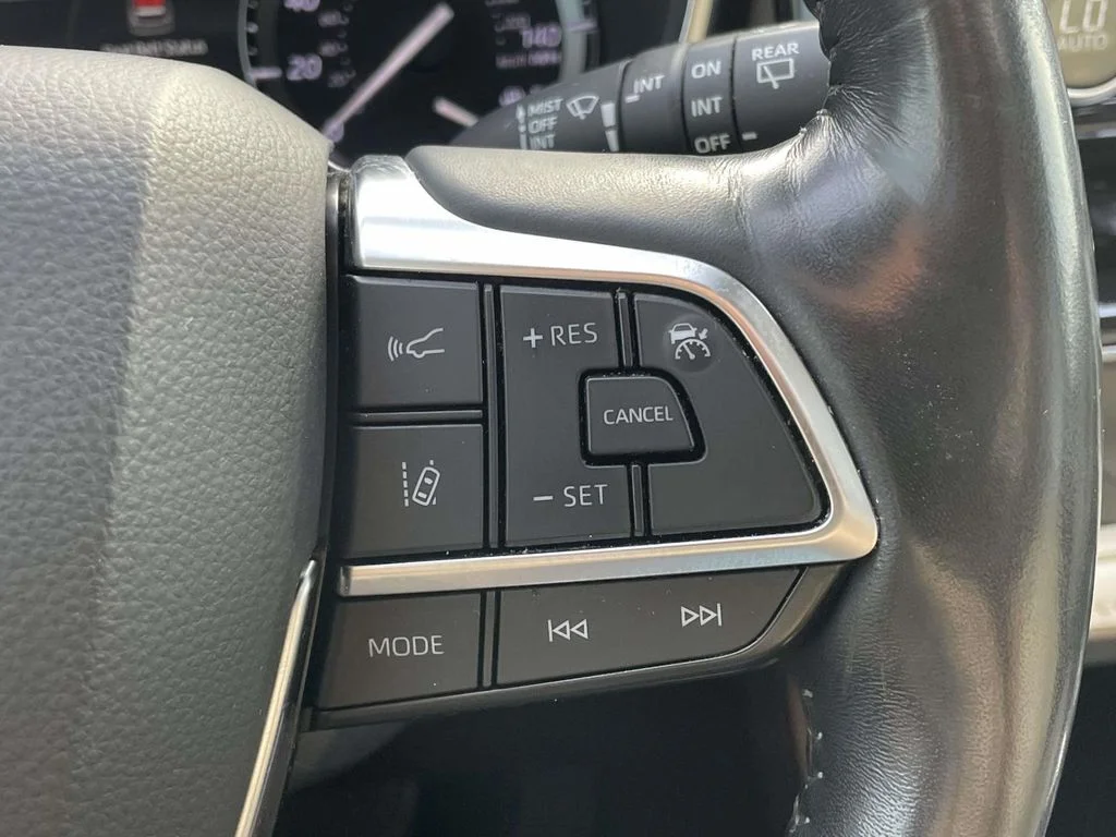 2020 Toyota Highlander Limited - Photo 11